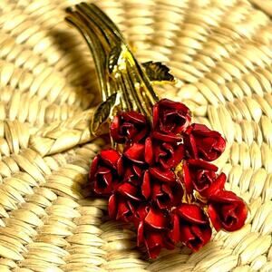 VTG Joseph Warner Brooch Pin Red Rose Bouquet Signed W Gold Tone Metal Floral
